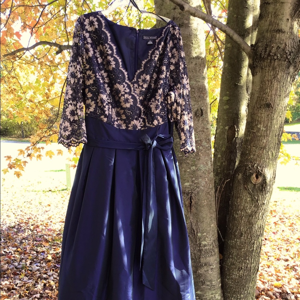 Jessica Howard Ballgown